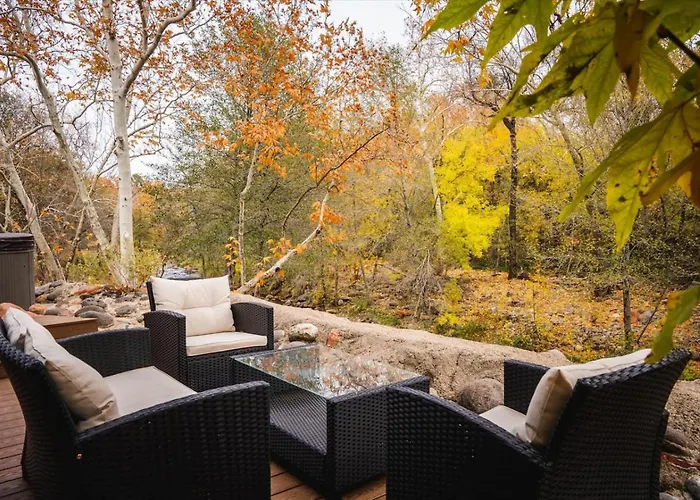 19 Creekside Retreat